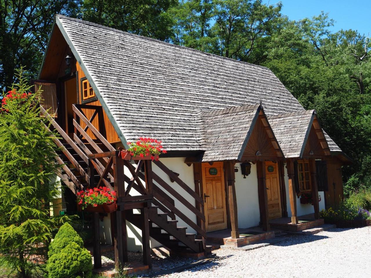 Oberza Pod Zlotym Prosiakiem Otel Nieborów Dış mekan fotoğraf